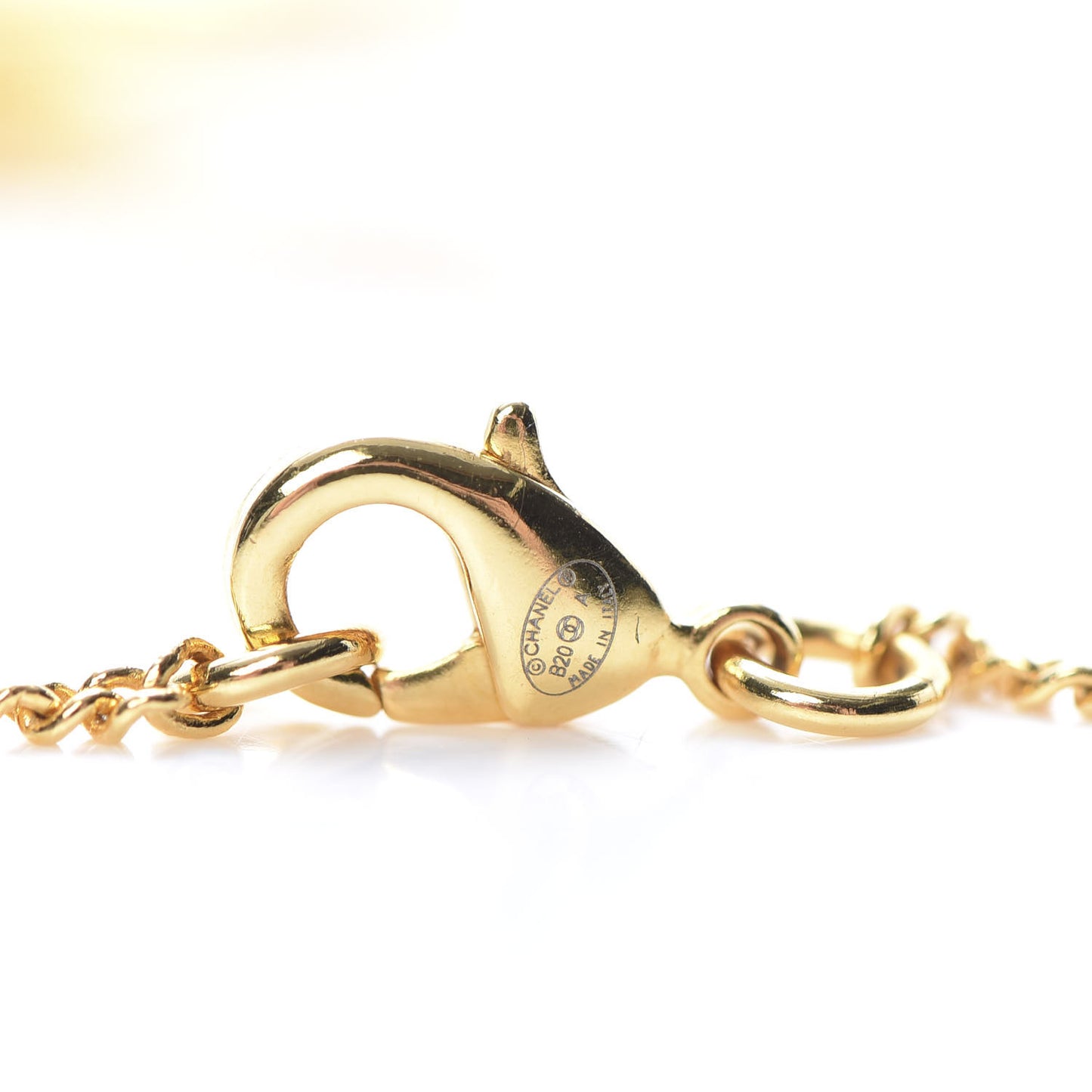Metal CC Paris Button Necklace Gold