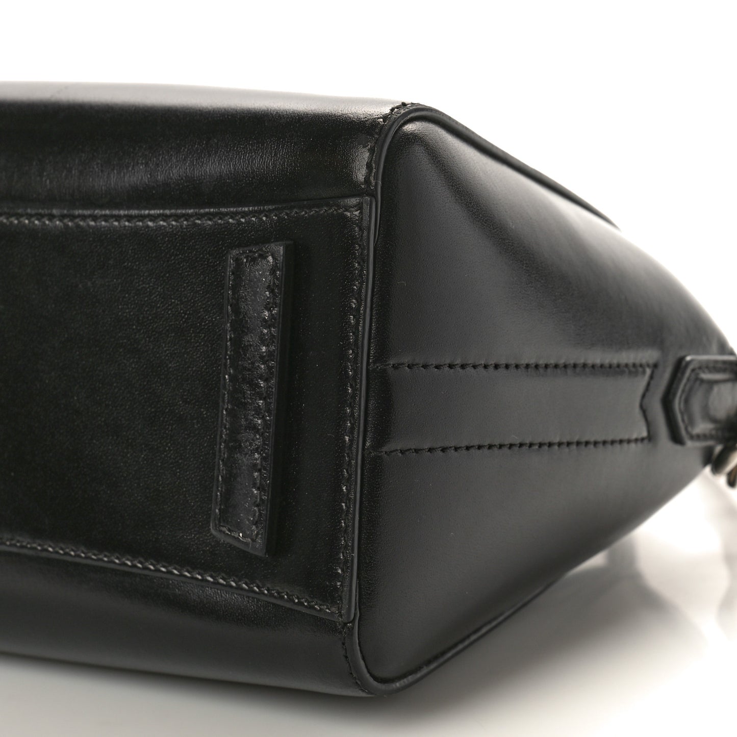 Shiny Lord Calfskin Small Antigona Black