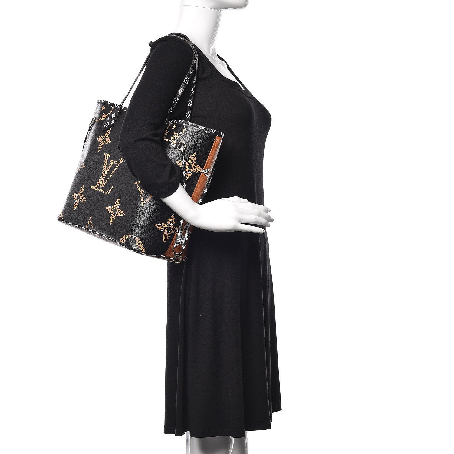 Louis Vuitton Monogram Giant Jungle Neverfull MM Black 2 of 10