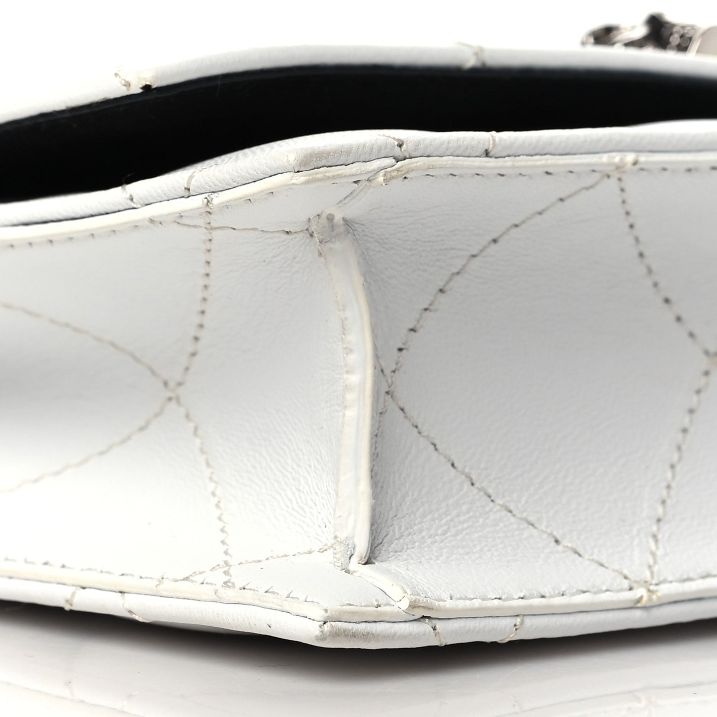Calfskin Quilted Graffiti Skull Mini Chain Crossbody Bag White Silver