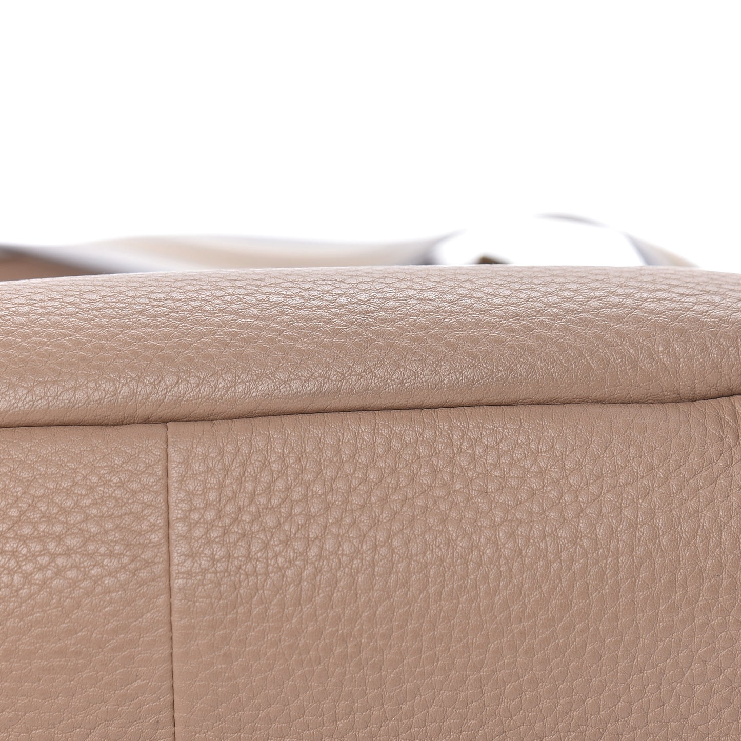 Vitello Daino Hobo Cammeo