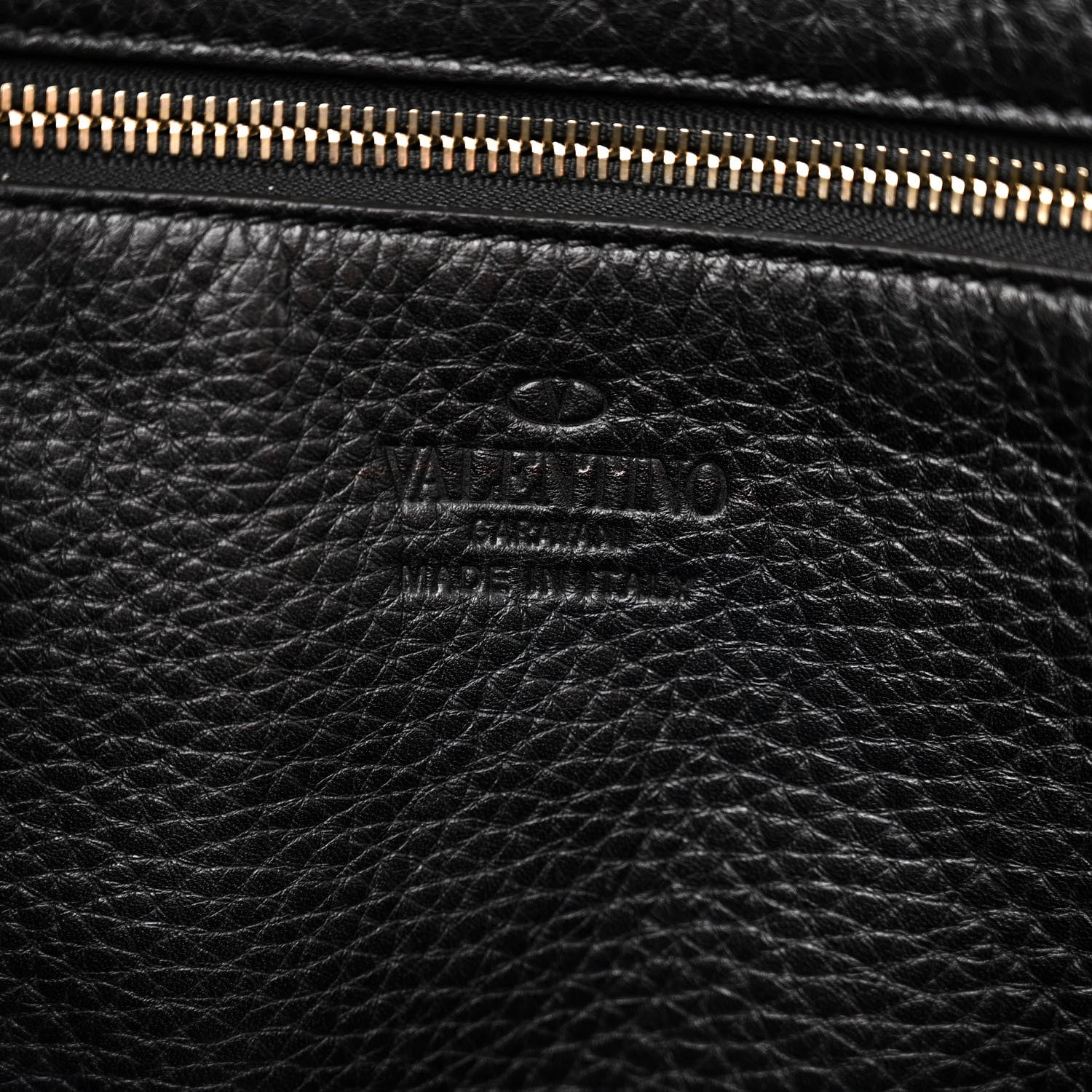 Valentino Garavani Pebbled Calfskin Medium Rockstud Tote Black 6 of 9