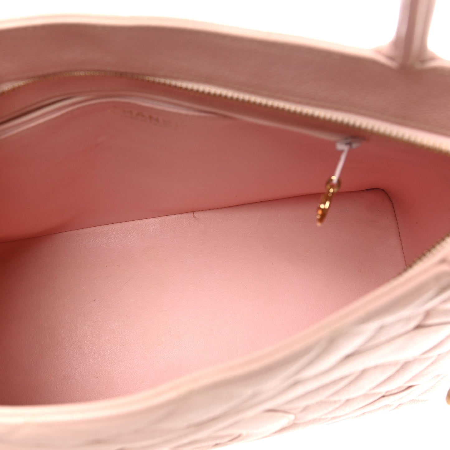 Caviar Quilted Medallion Tote Light Pink