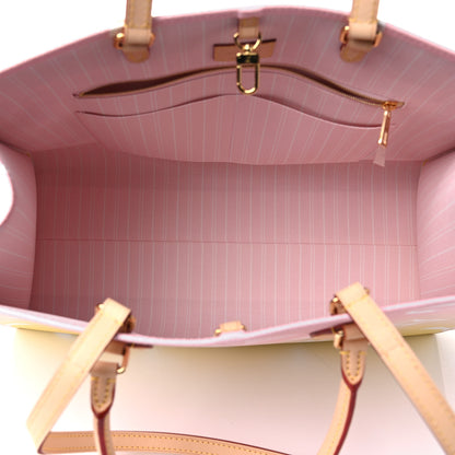 Louis Vuitton Monogram Giant By The Pool Onthego GM Light Pink 4 of 6
