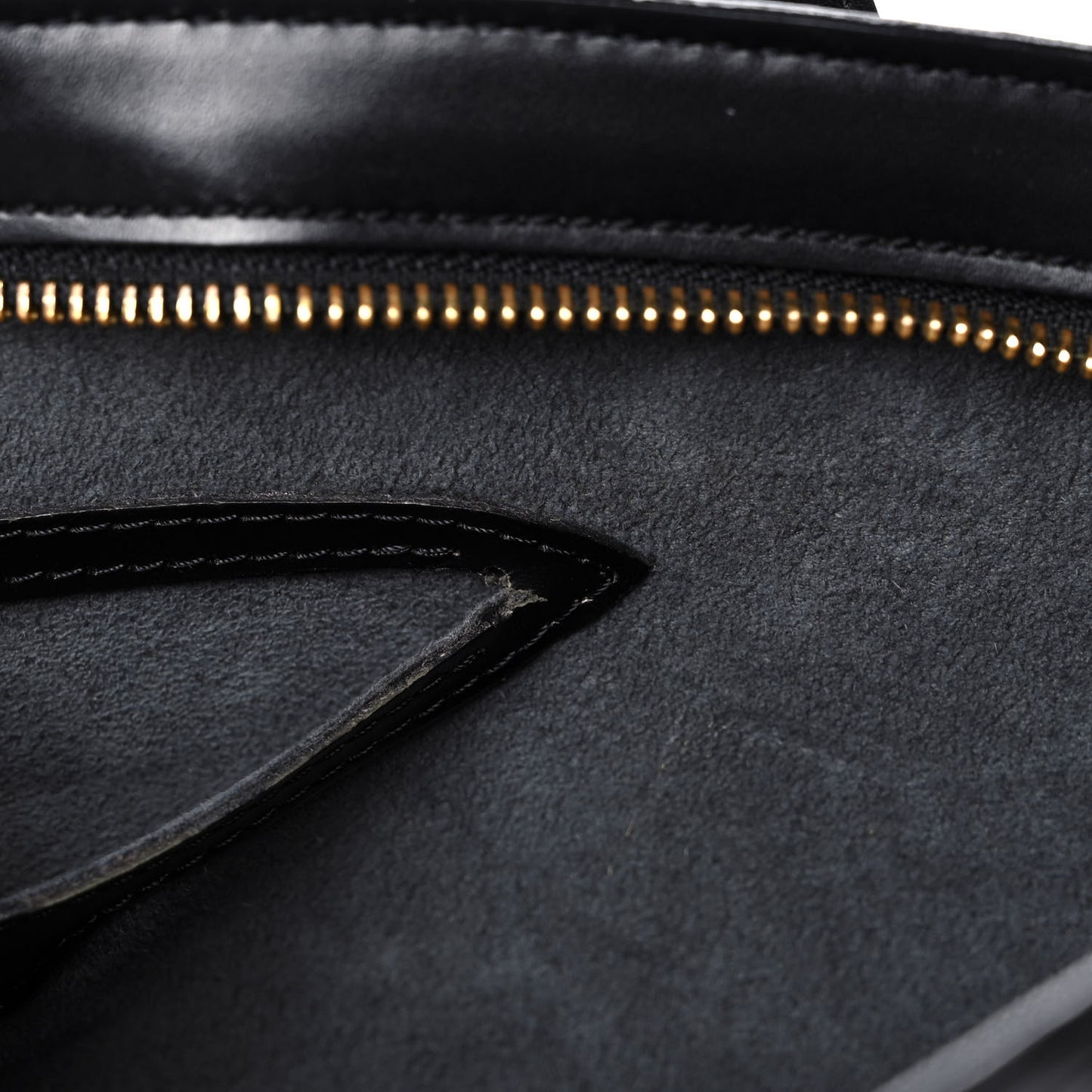 Epi Saint Jacques PM Long Straps Black