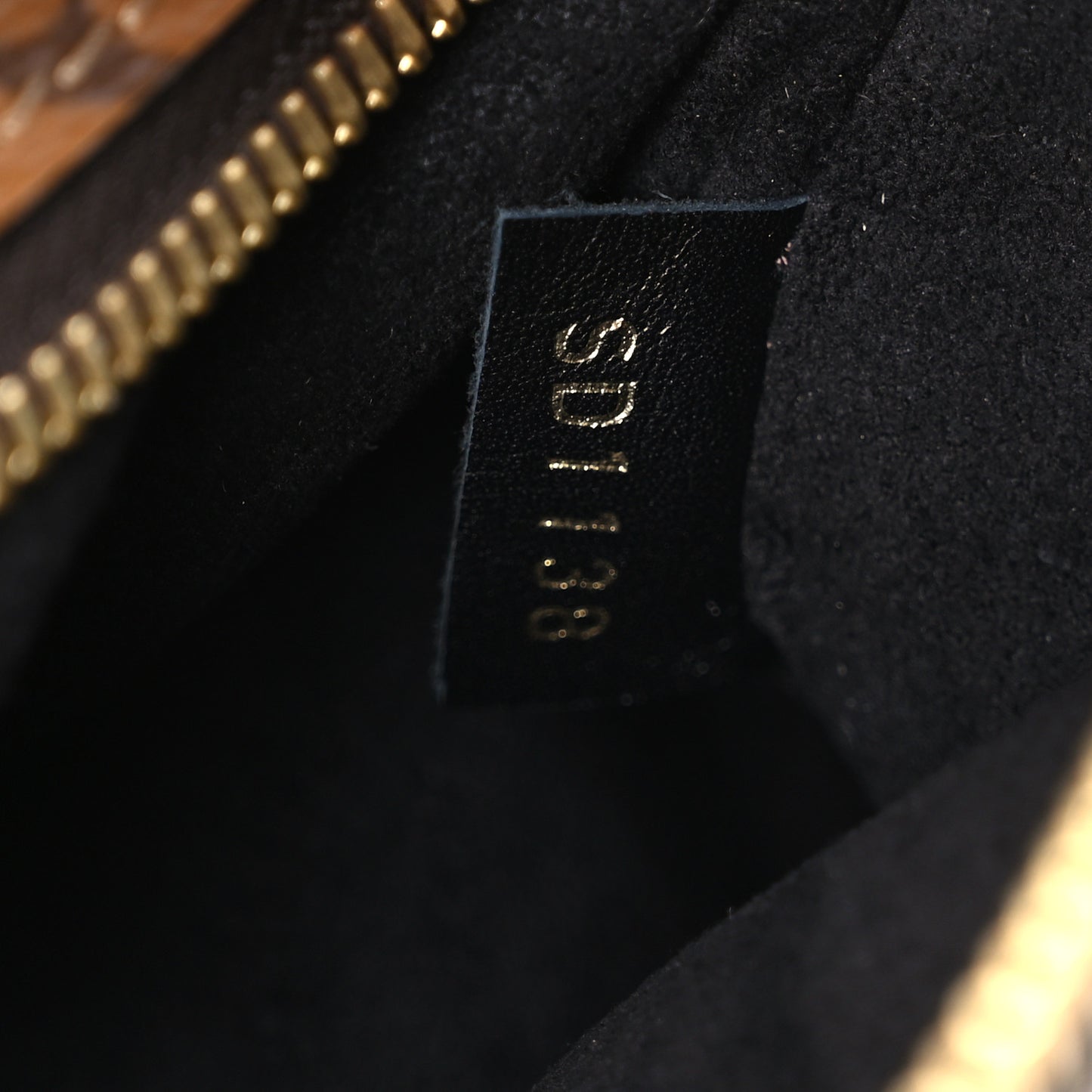 Reverse Monogram Pochette Metis