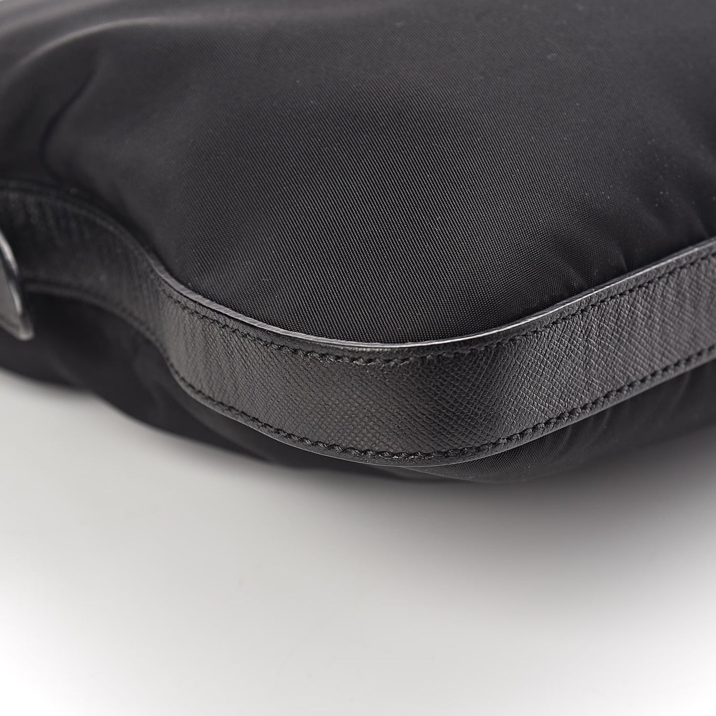 Tessuto Nylon Saffiano Flat Messenger Bag Black
