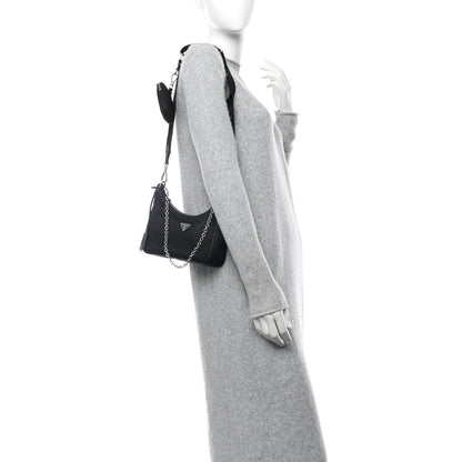 Prada Nylon Re-Edition 2005 Shoulder Bag Black 2 of 11