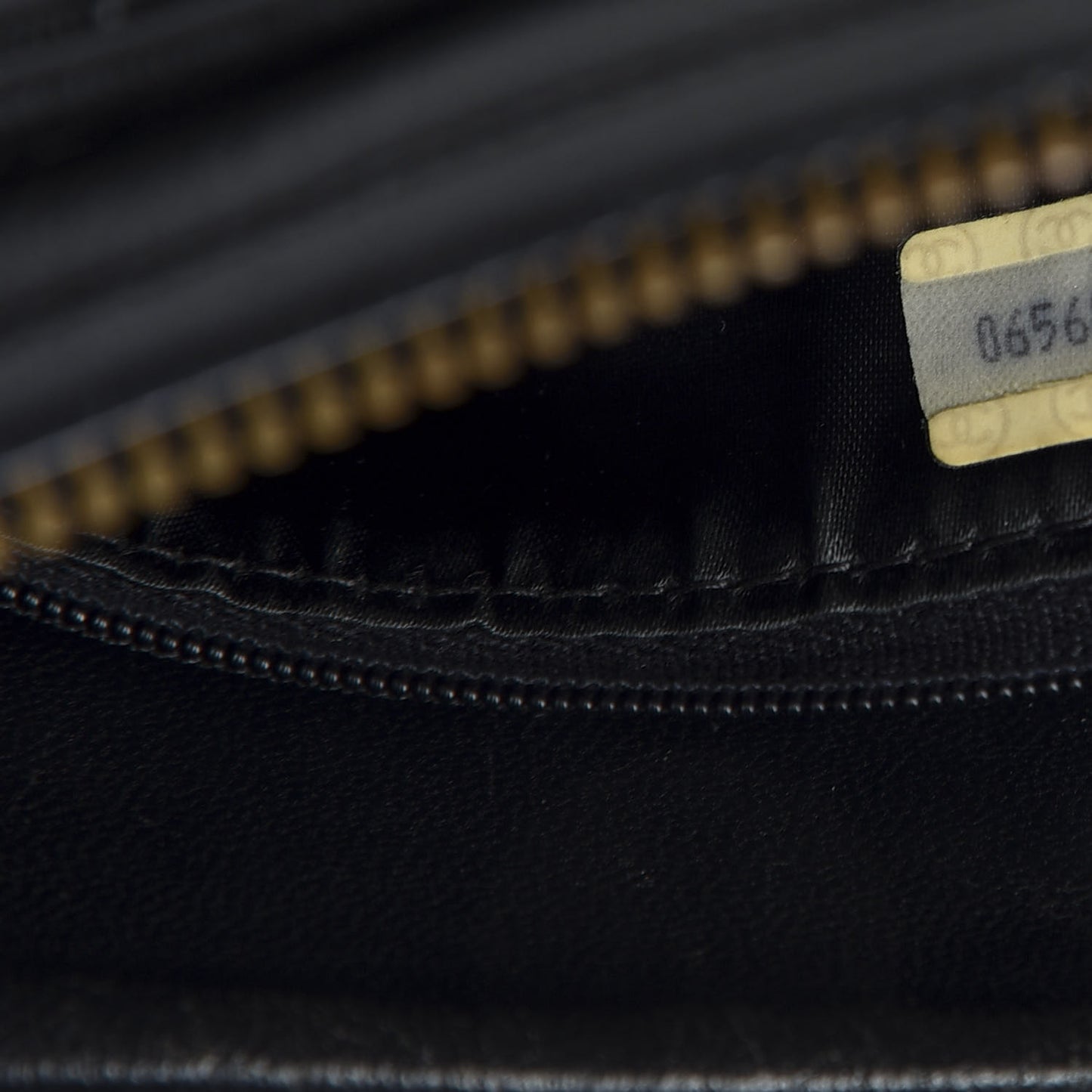 Lambskin Quilted CC Tassel Camera Case Black