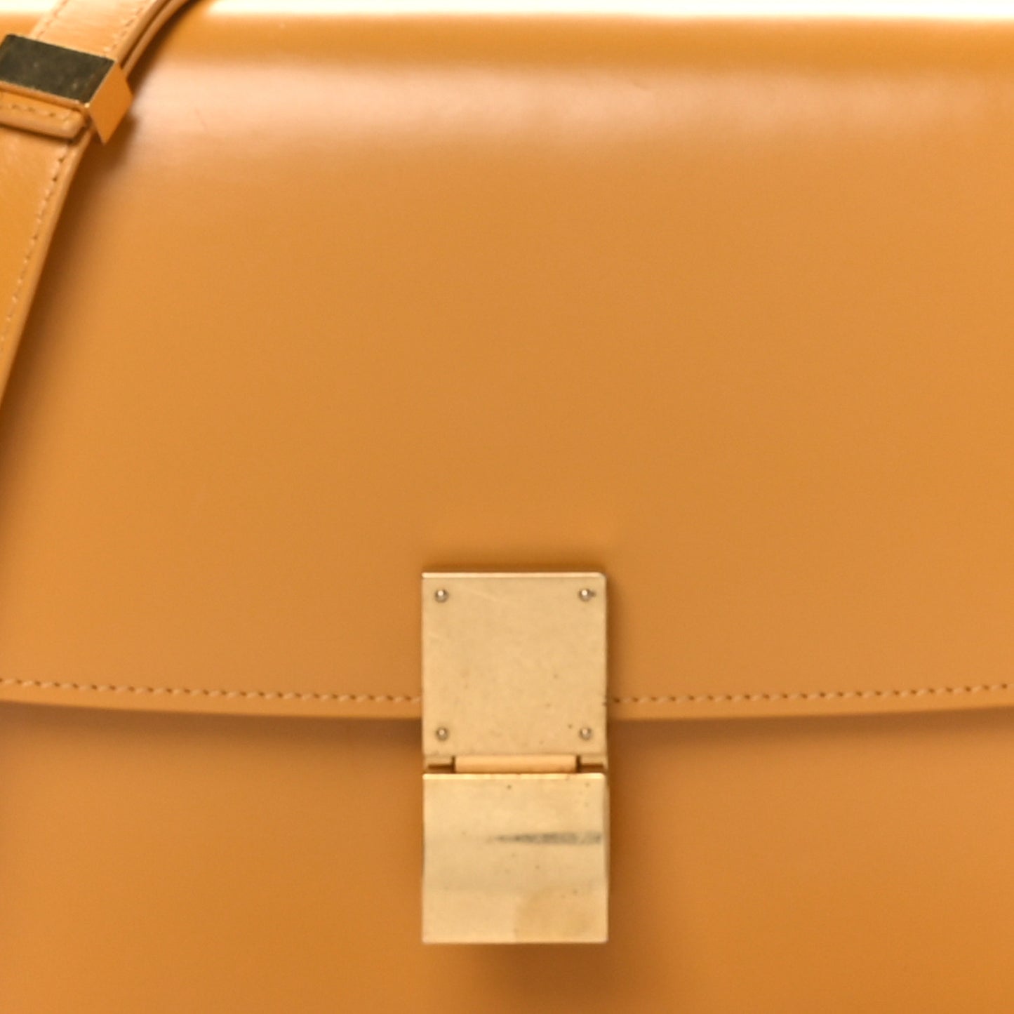 Smooth Calfskin Medium Classic Box Flap Bag  Daffodil
