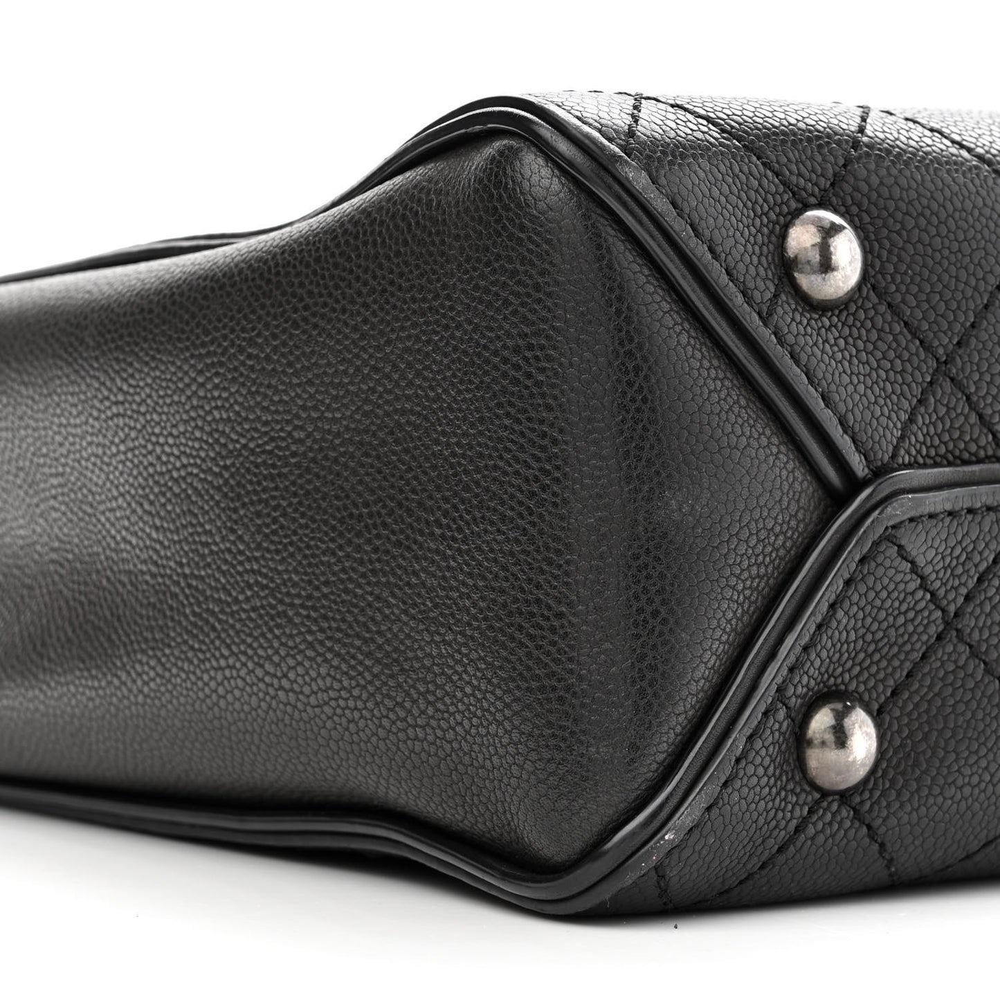 Calfskin Stitched Hamptons Tote Black