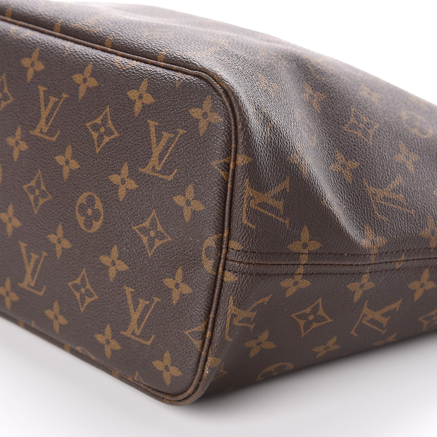 Louis Vuitton Monogram Neverfull MM 8 of 11