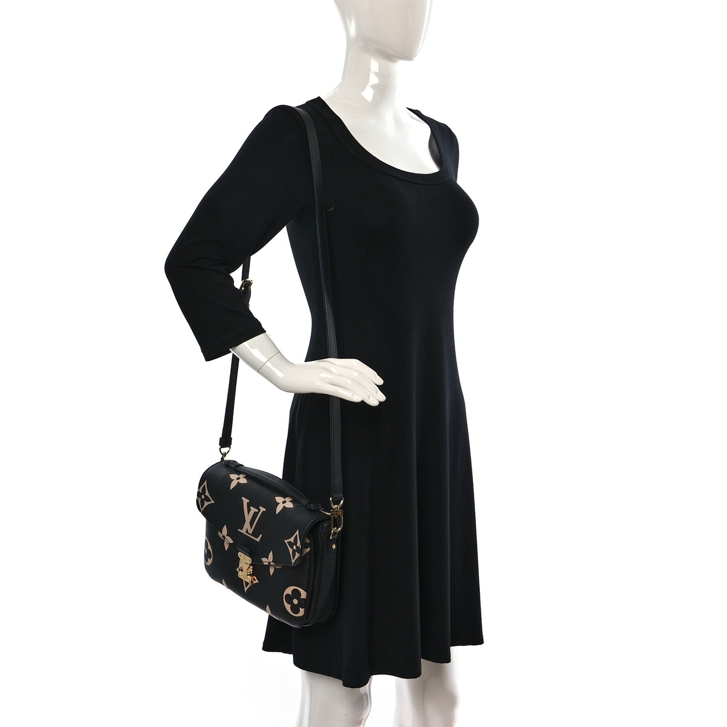 Empreinte Monogram Giant Pochette Metis Black Beige