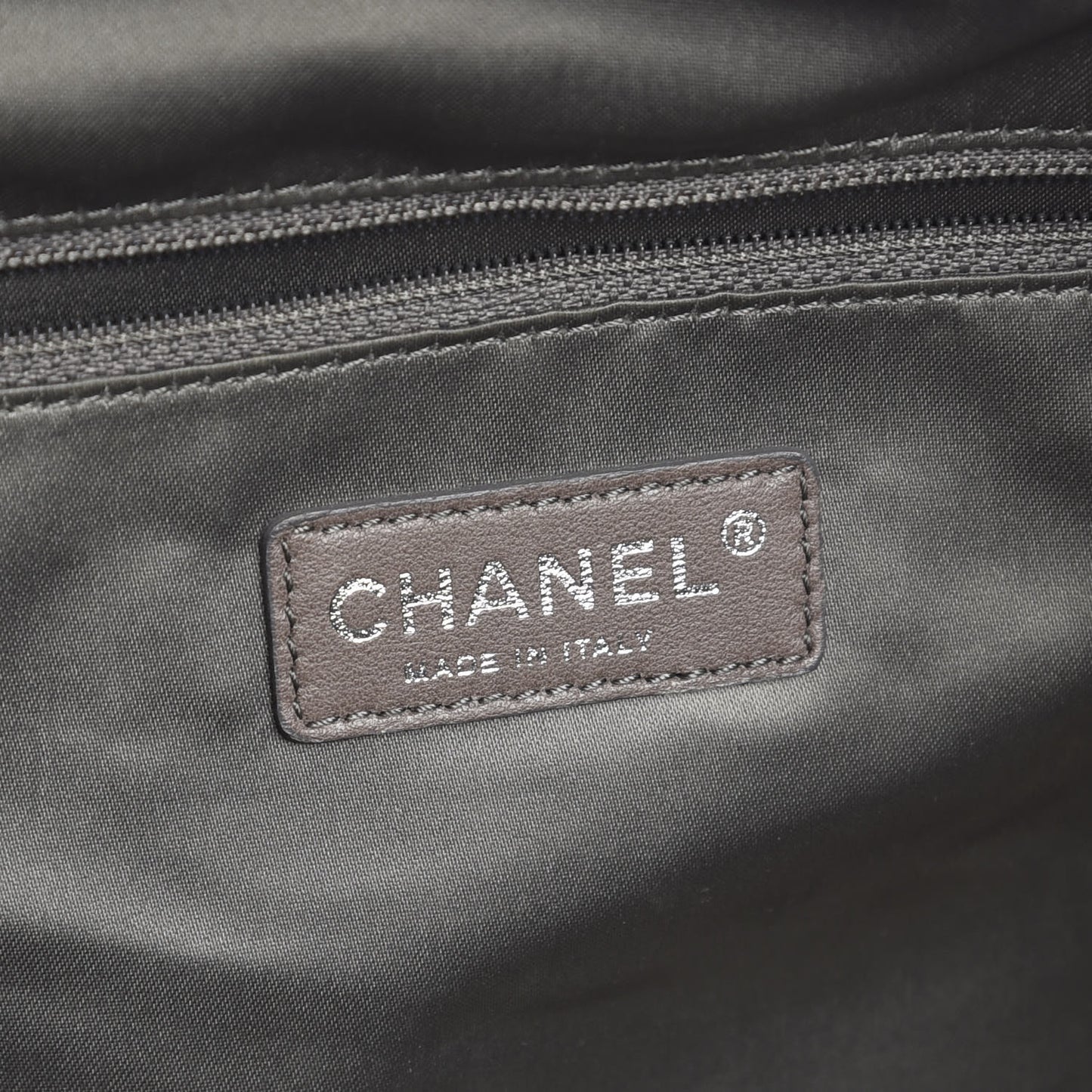 Glazed Caviar Large Pocket In The City Tote Black