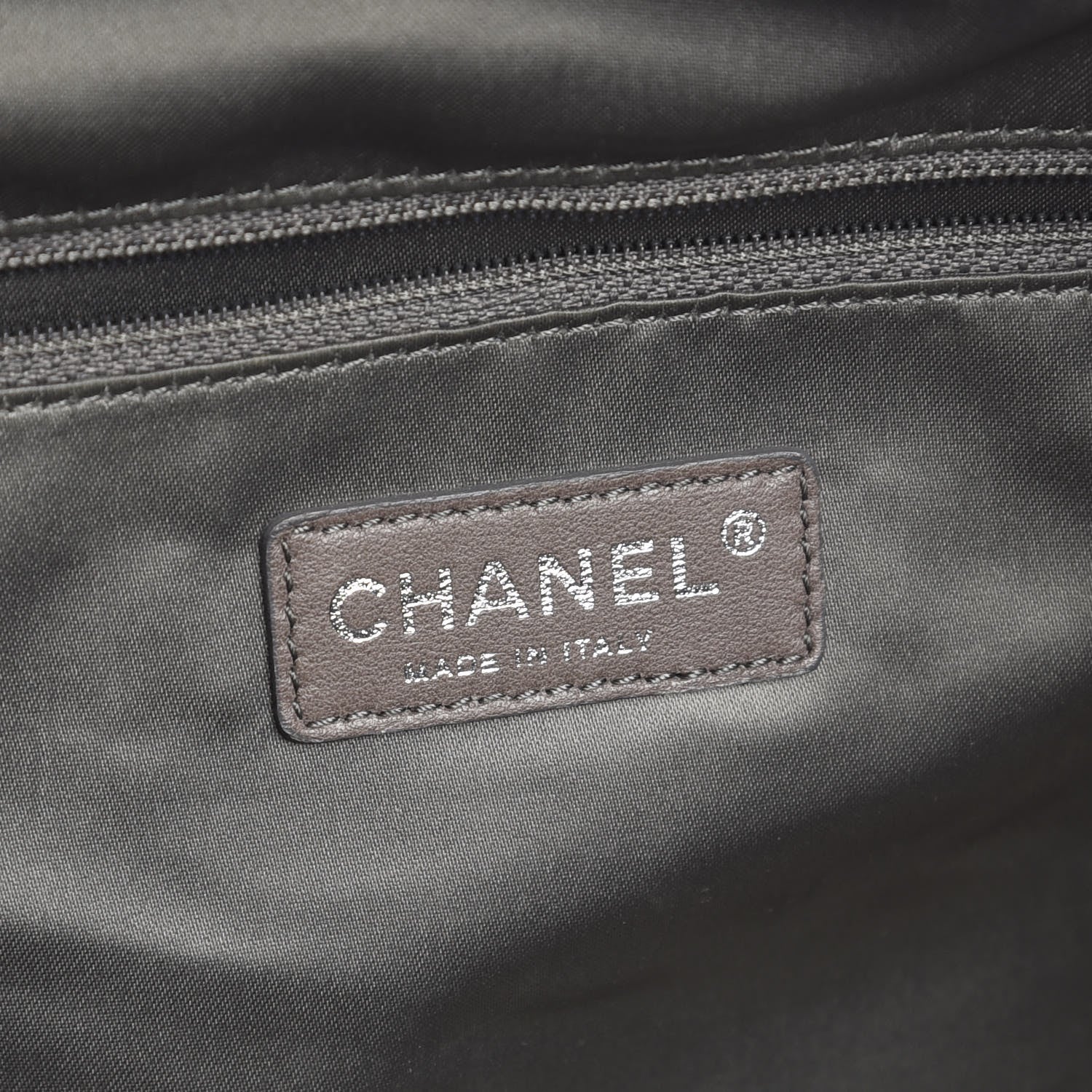 Chanel Glazed Caviar Large Pocket In The City Tote Black 6 of 13