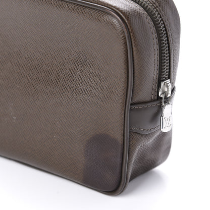 Louis Vuitton Taiga Kaluga Toiletry Pouch Grizzli 8 of 12