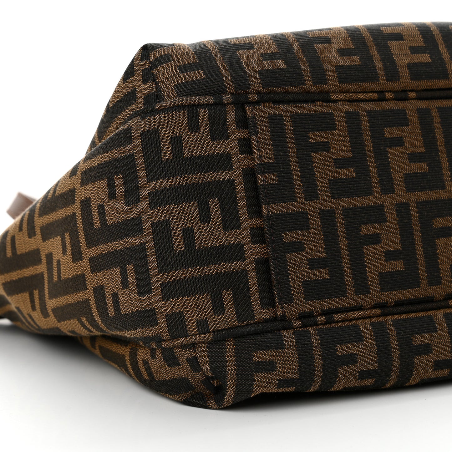 Zucca Vitello Artic Medium Shopping Tote Tobacco Castagna