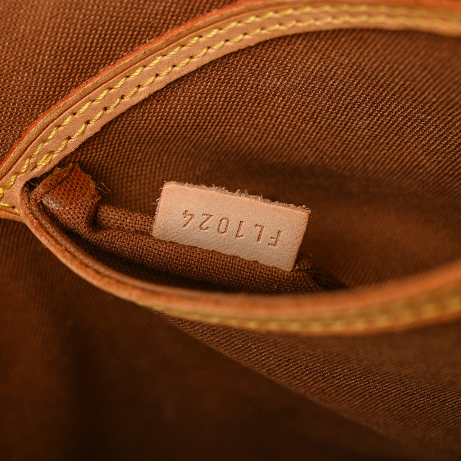 Louis Vuitton Monogram Alma PM 6 of 20