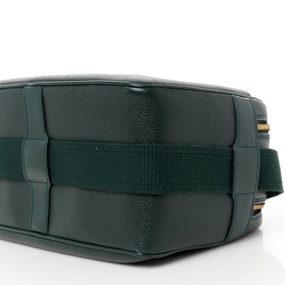 Louis Vuitton Taiga Reporter Messenger Epicea 12 of 12