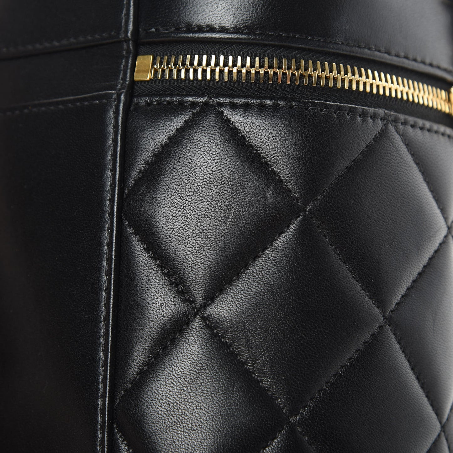Lambskin Quilted Trendy Vanity Case Black