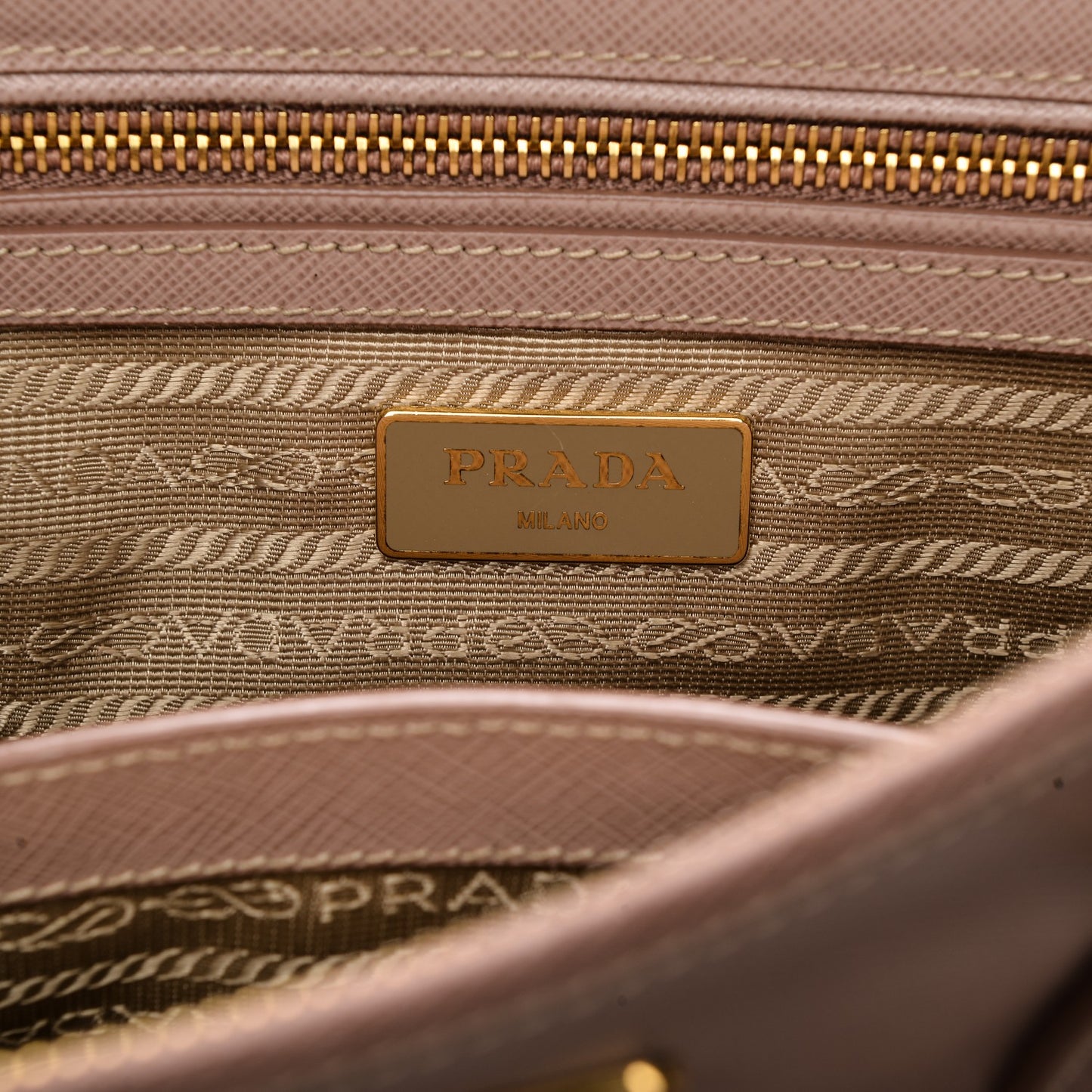 Saffiano Small Galleria Double Zip Tote Cammeo