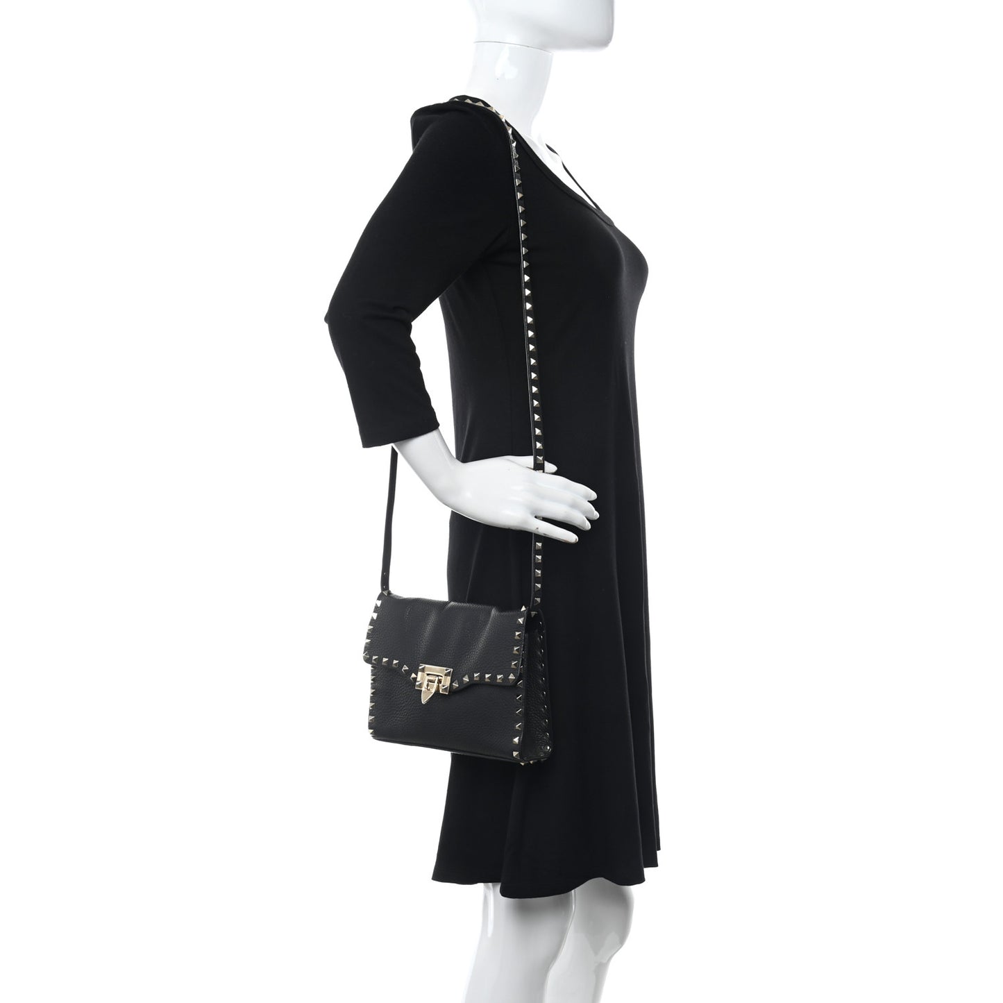 Pebbled Calfskin Medium Rockstud Flip Lock Crossbody Bag Black