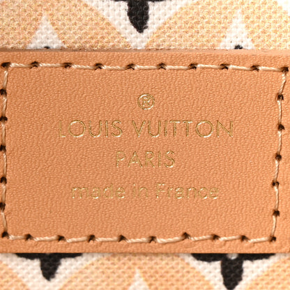Louis Vuitton Monogram Giant By The Pool 2.0 Onthego MM Beige 6 of 9