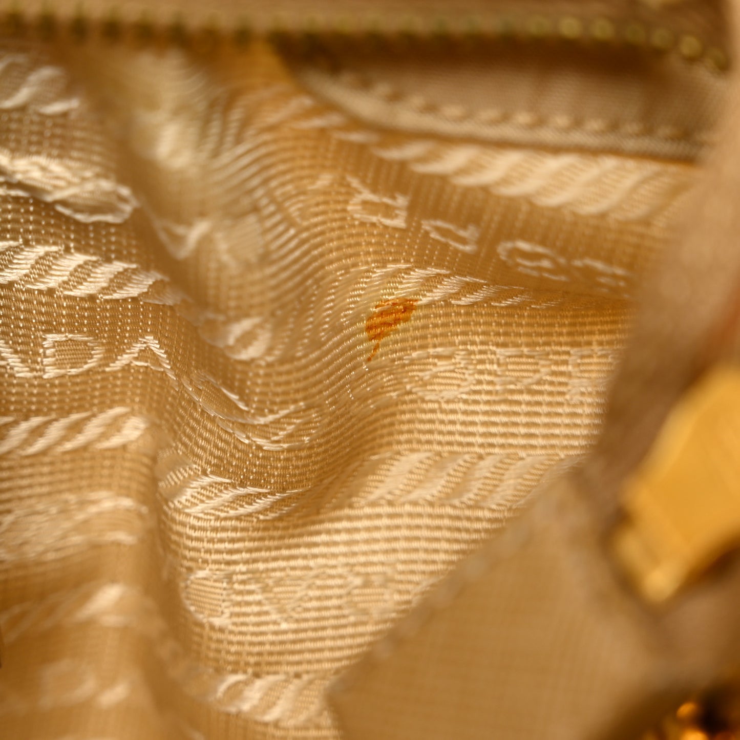 Tessuto Nylon Saffiano Tote Beige