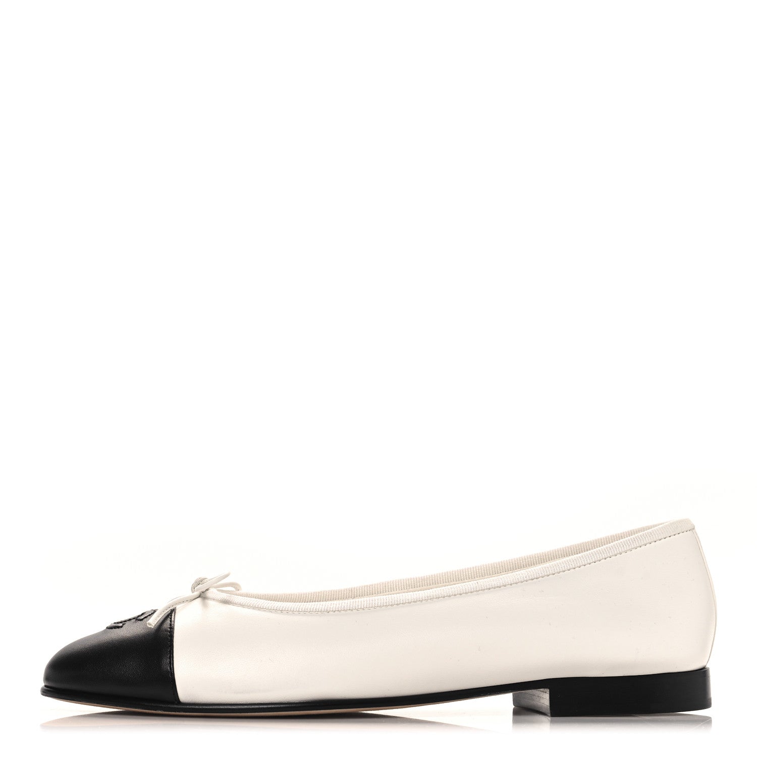 Chanel Lambskin Cap Toe CC Ballerina Flats 38.5 White Black 1 of 10
