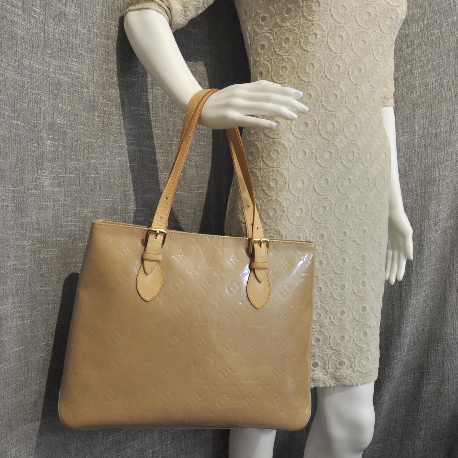 Louis Vuitton Vernis Brentwood Noisette 2 of 8