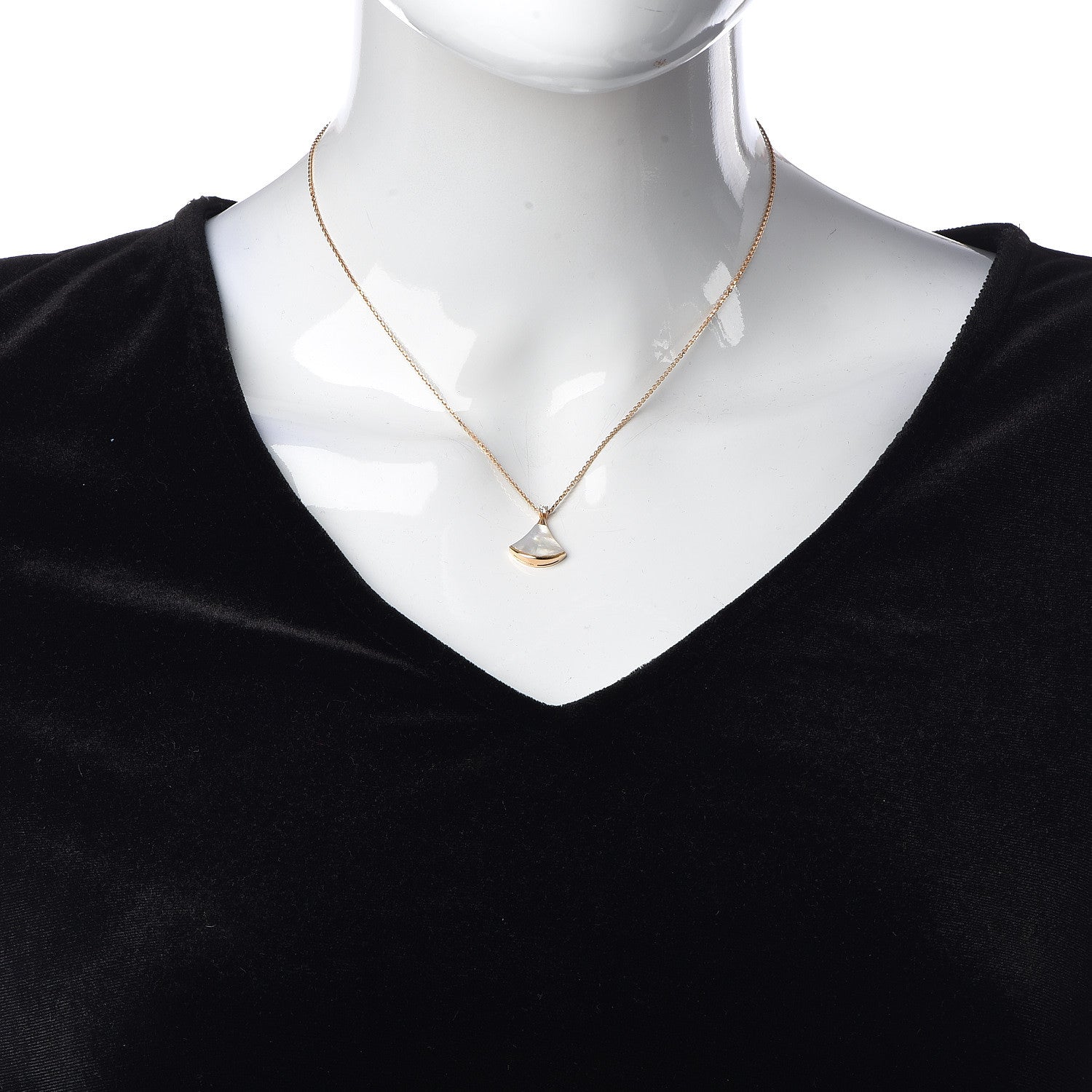 Bulgari 18K Rose Gold Diamond Mother of Pearl Small Divas' Dream Pendant Necklace 2 of 9