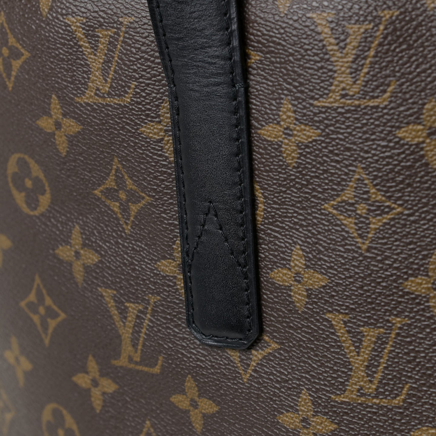 Monogram Macassar Davis