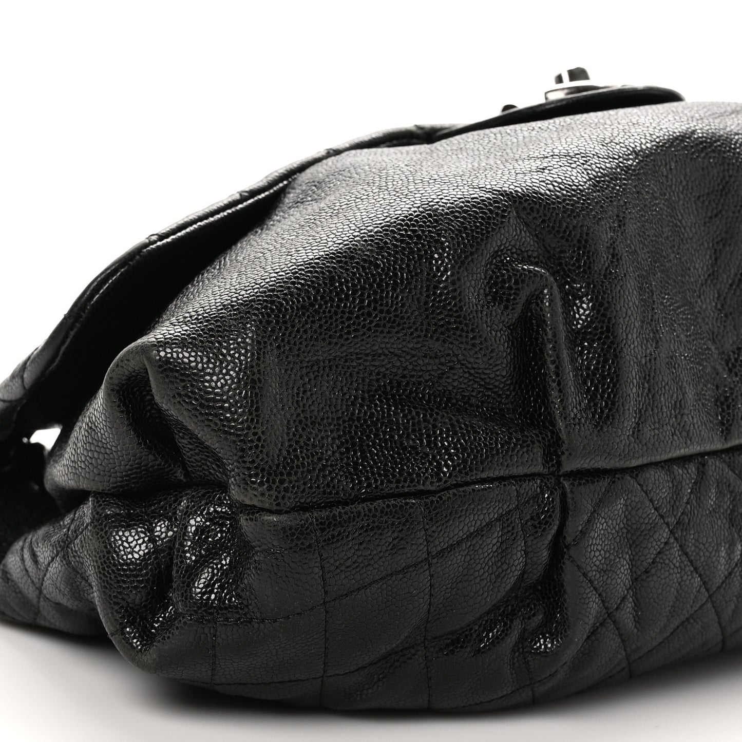 Crumpled Caviar Quilted Maxi Elastic Flap Black