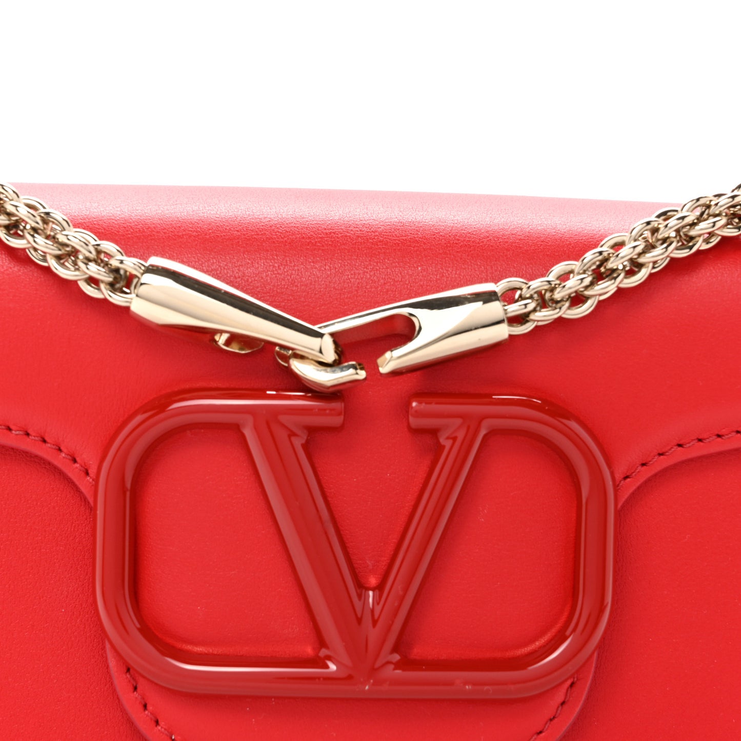 Calfskin Enamel Vlogo Small Loco Shoulder Bag Rouge Pur