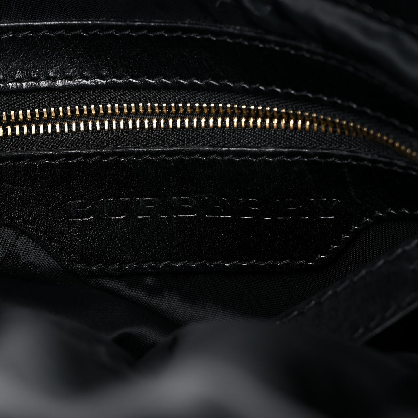 Soft Lambskin Bridle Calfskin Medium Gosford Hobo Black