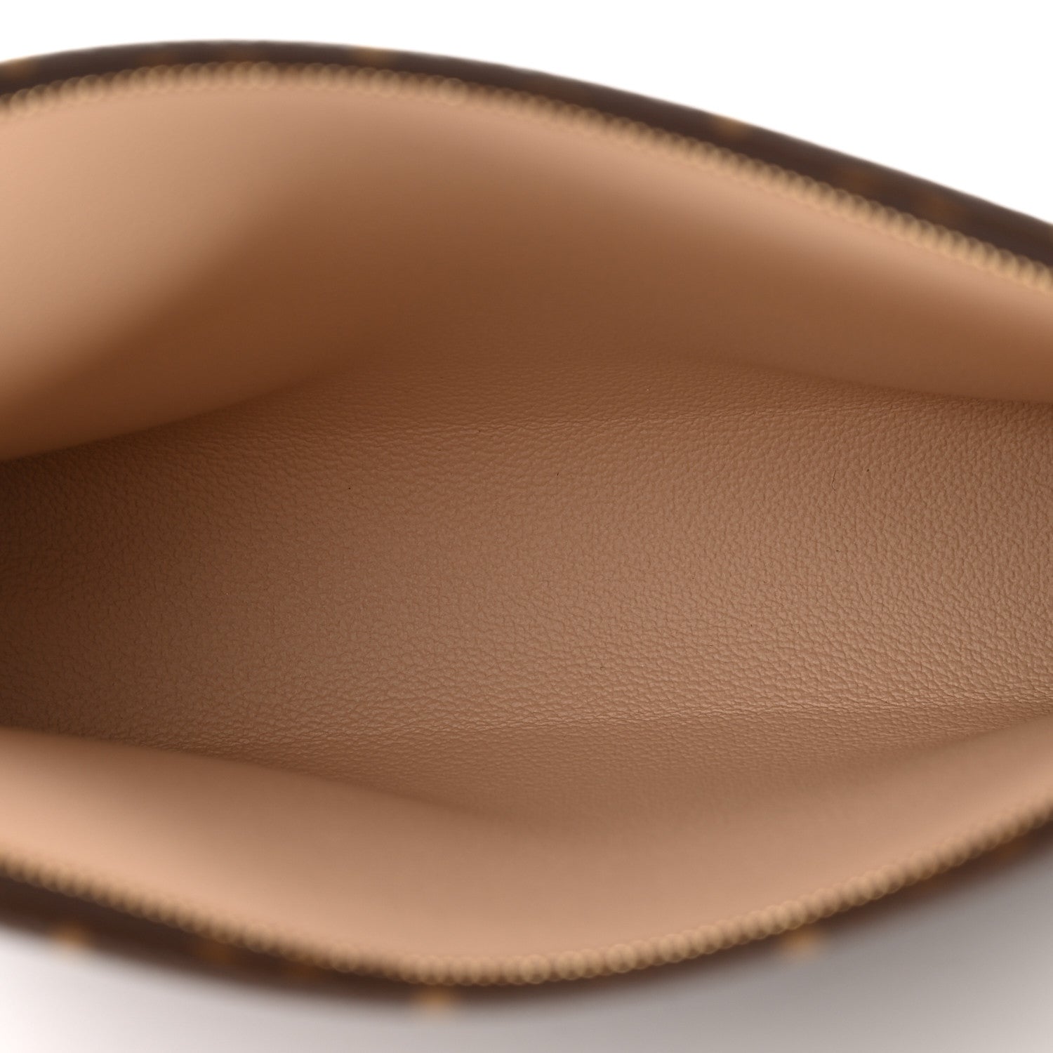 Louis Vuitton Monogram Toiletry Pouch 26 5 of 7