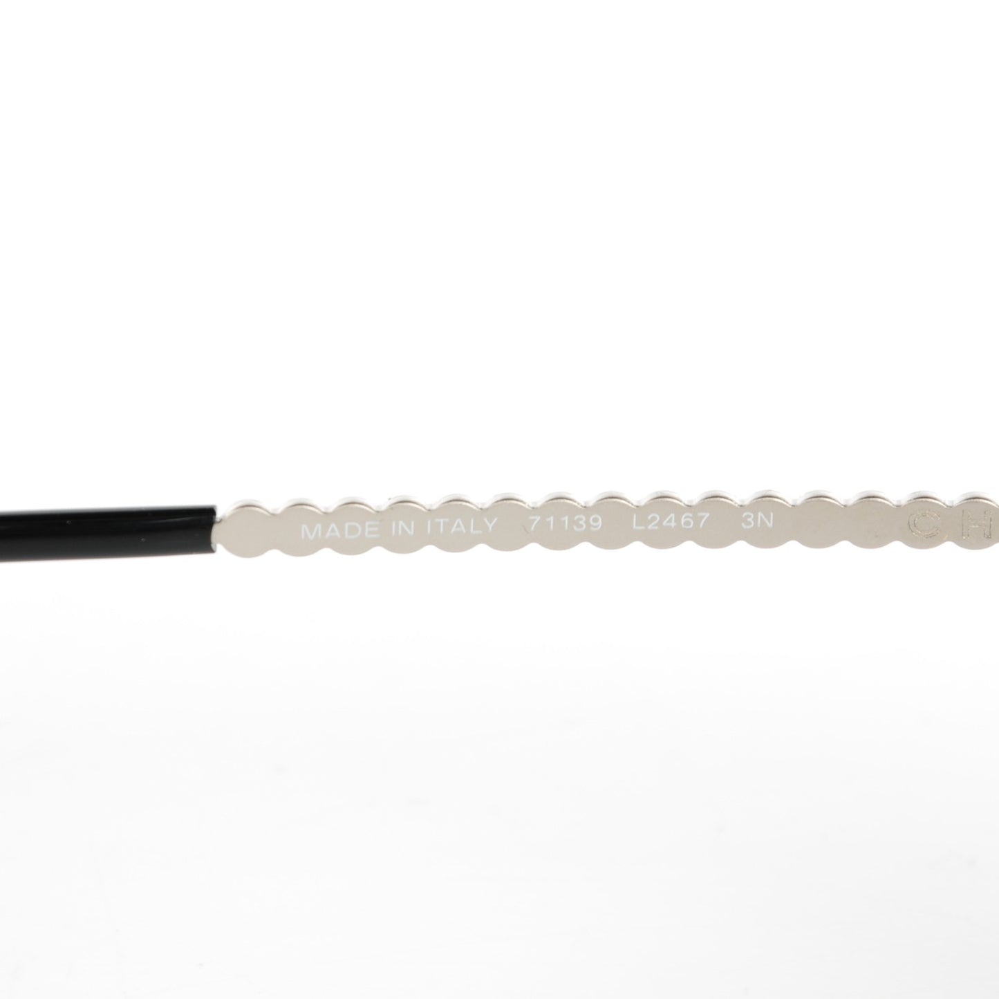 Pearl Round Sunglasses 71139 White