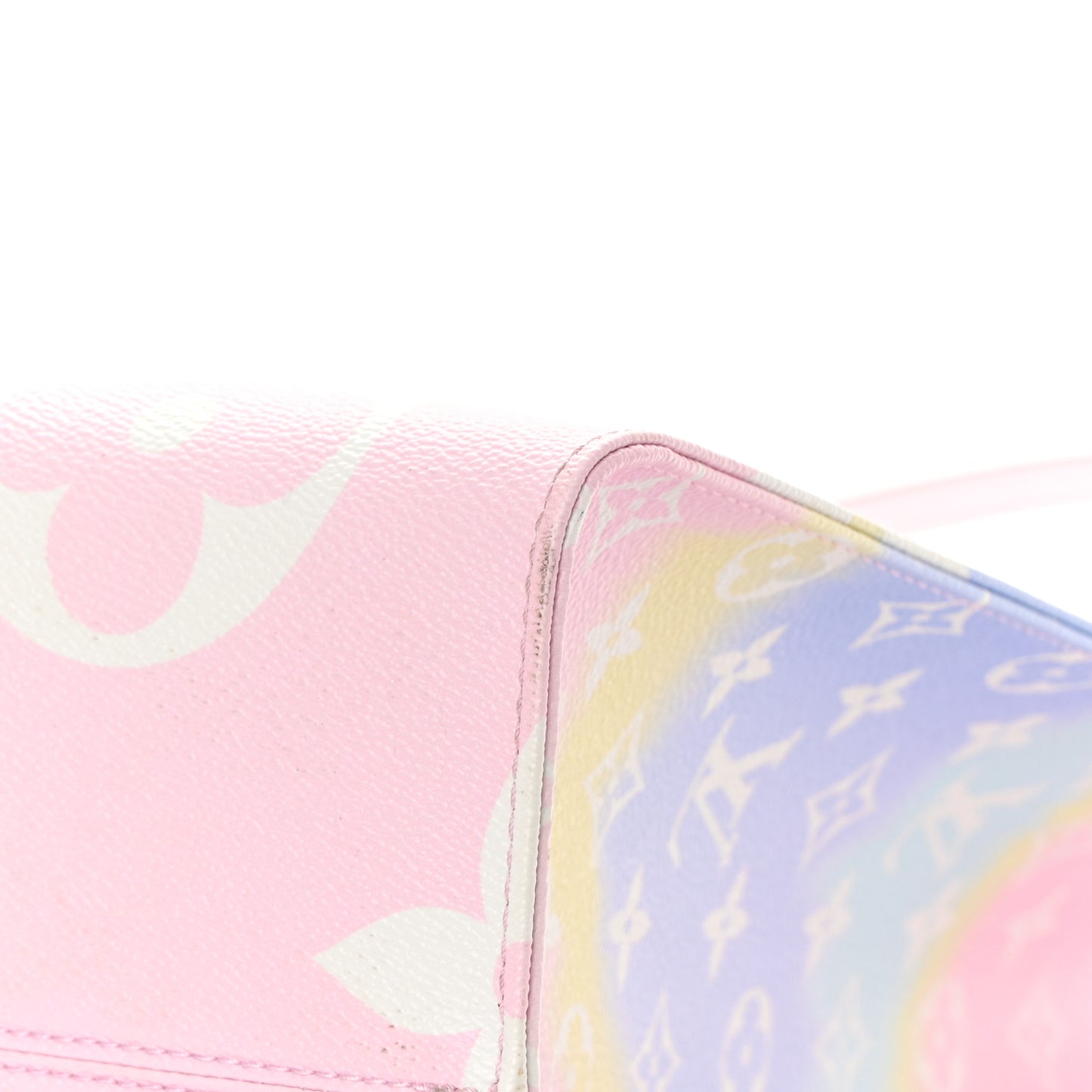 Monogram Escale Onthego GM Pastel