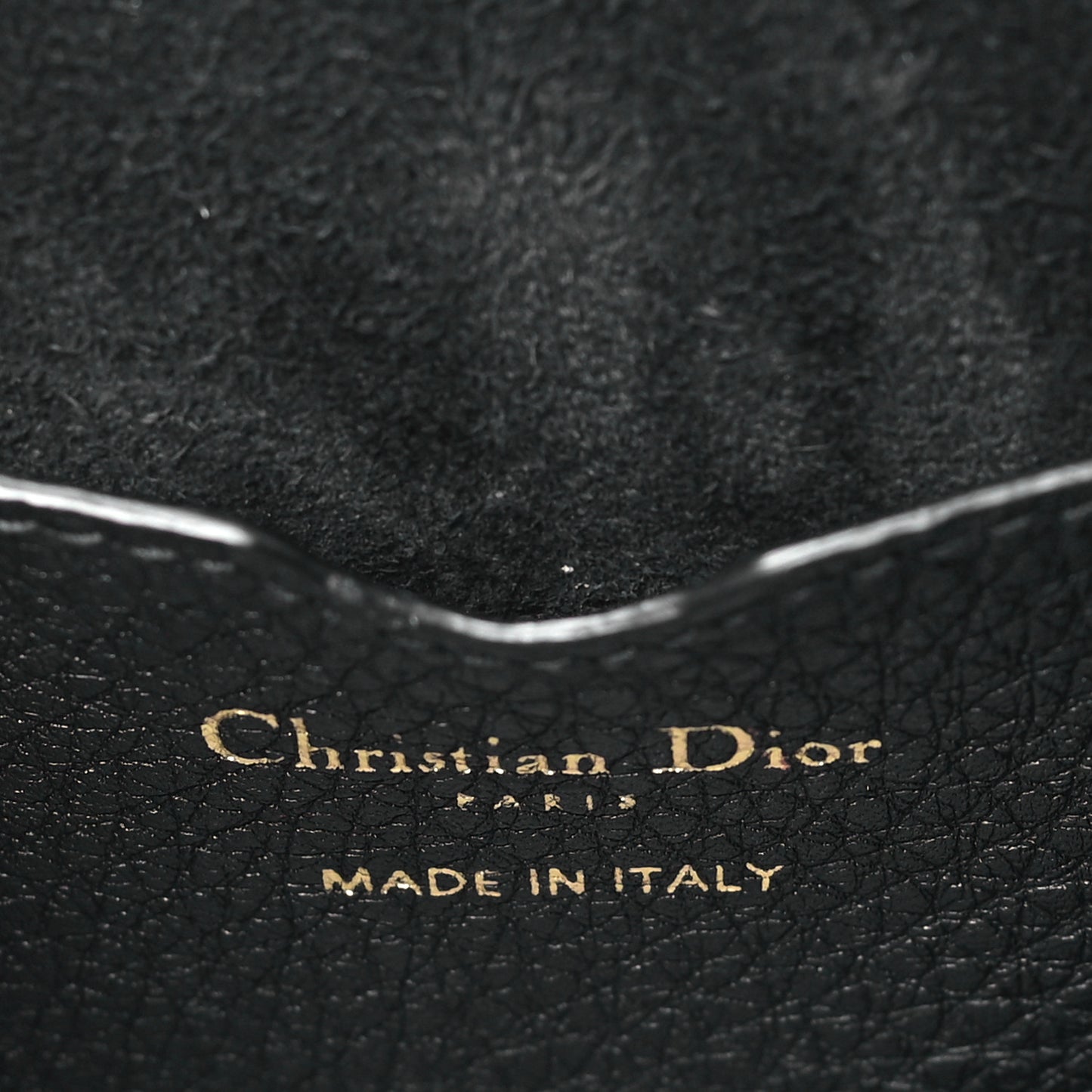 Grained Calfskin Medium Bobby Flap Black