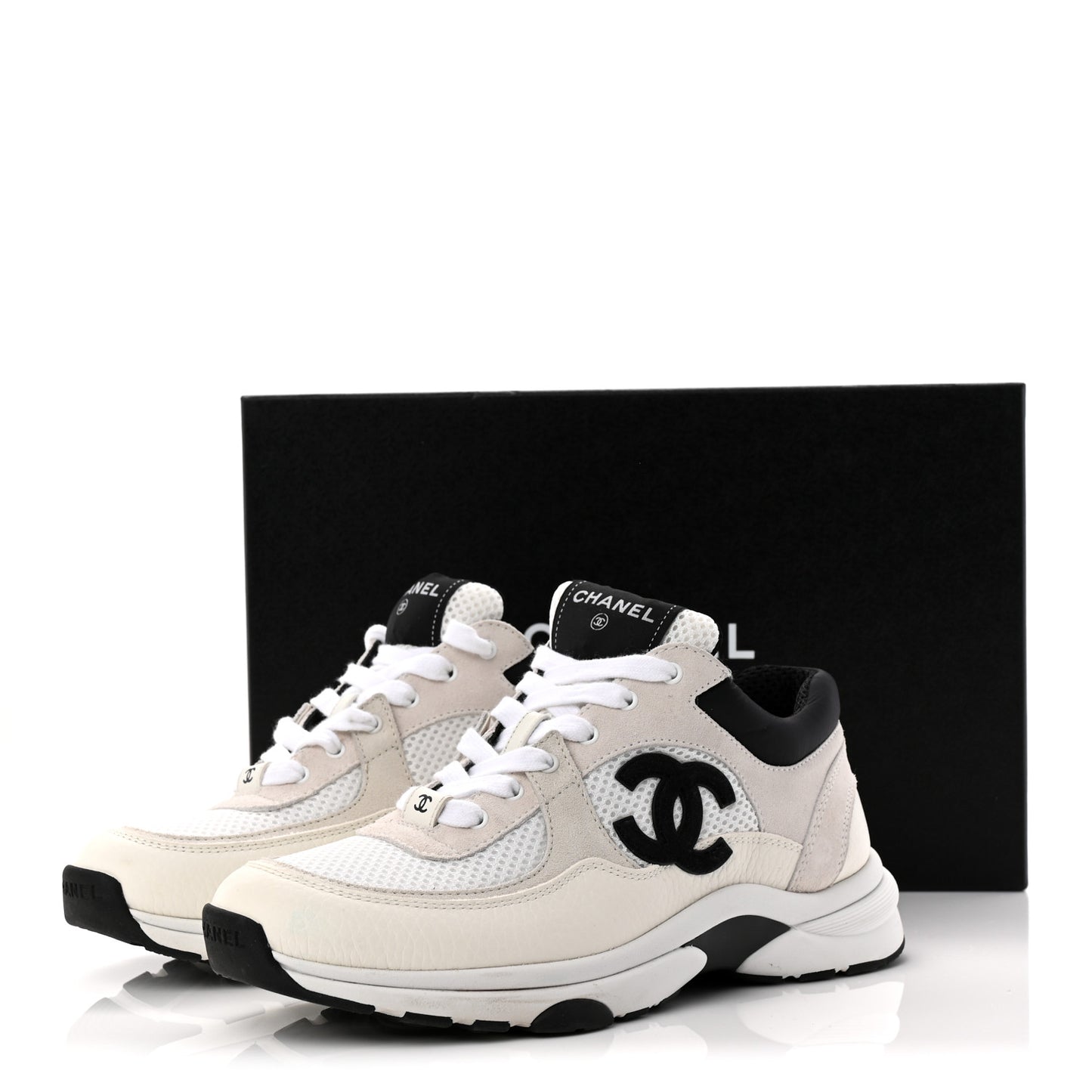 Mesh Suede Calfskin Grained Calfskin Womens CC Sneakers 37.5 White Black