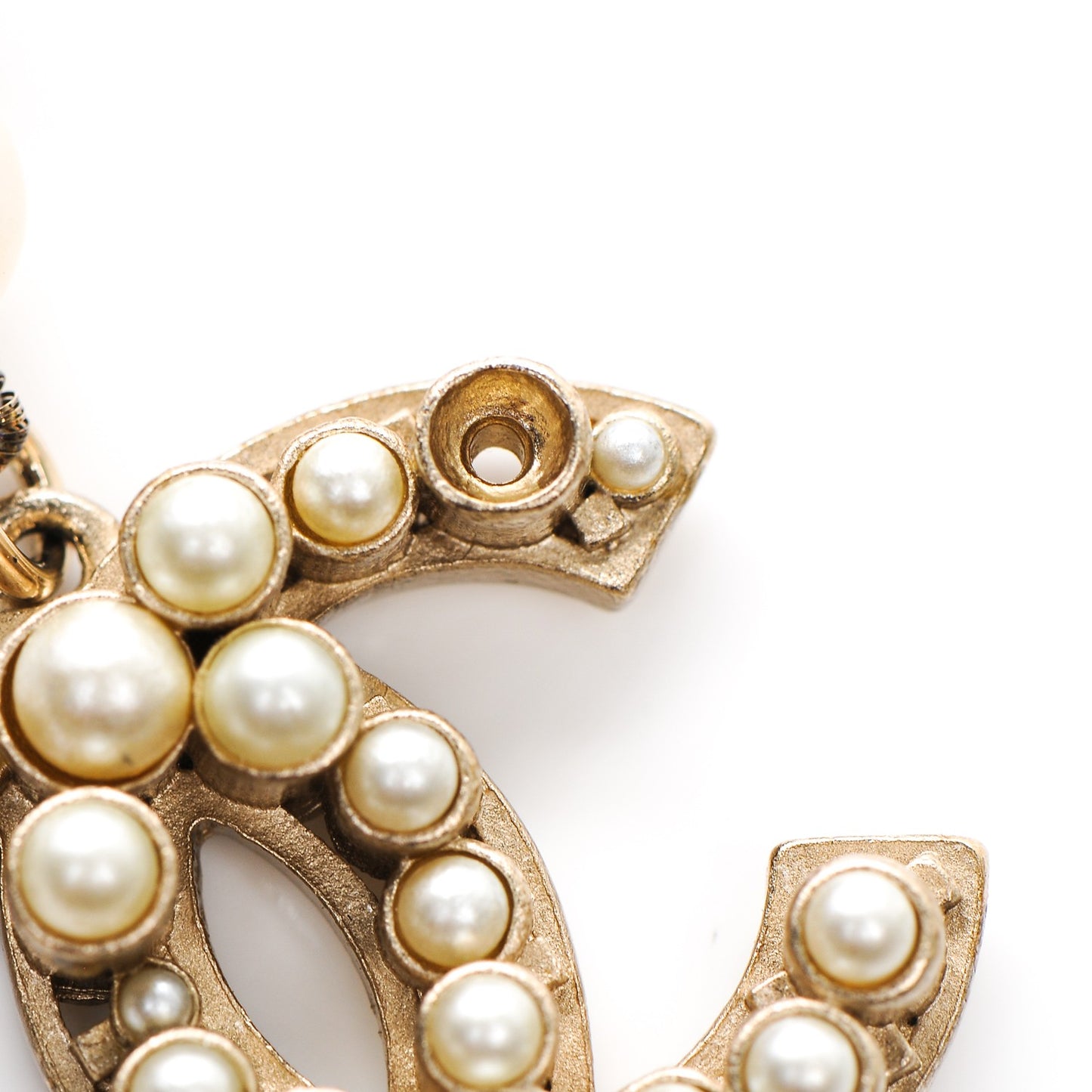 Graduated Pearl CC Long Necklace Gold