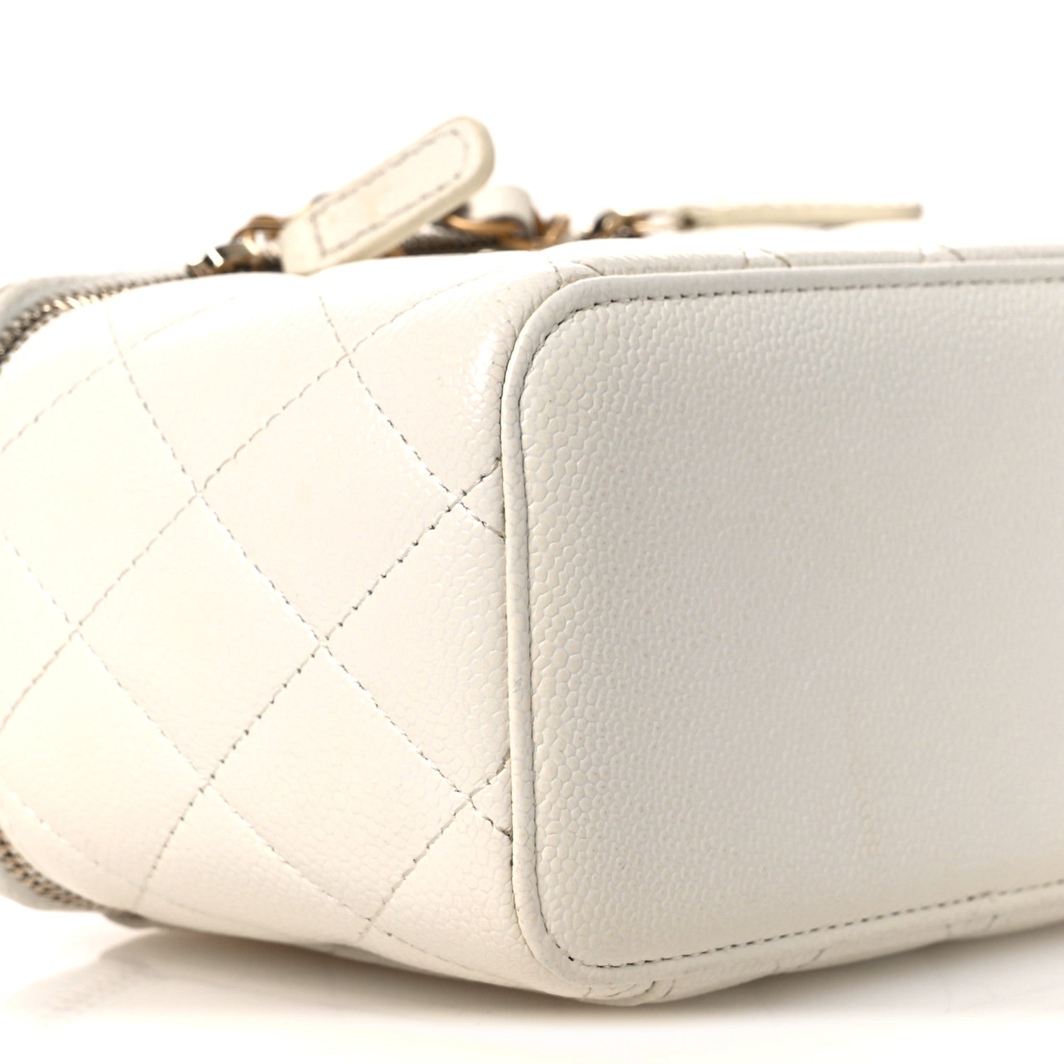 Chanel Shiny Caviar Quilted Pick Me Up Vanity Case White 8 of 11
