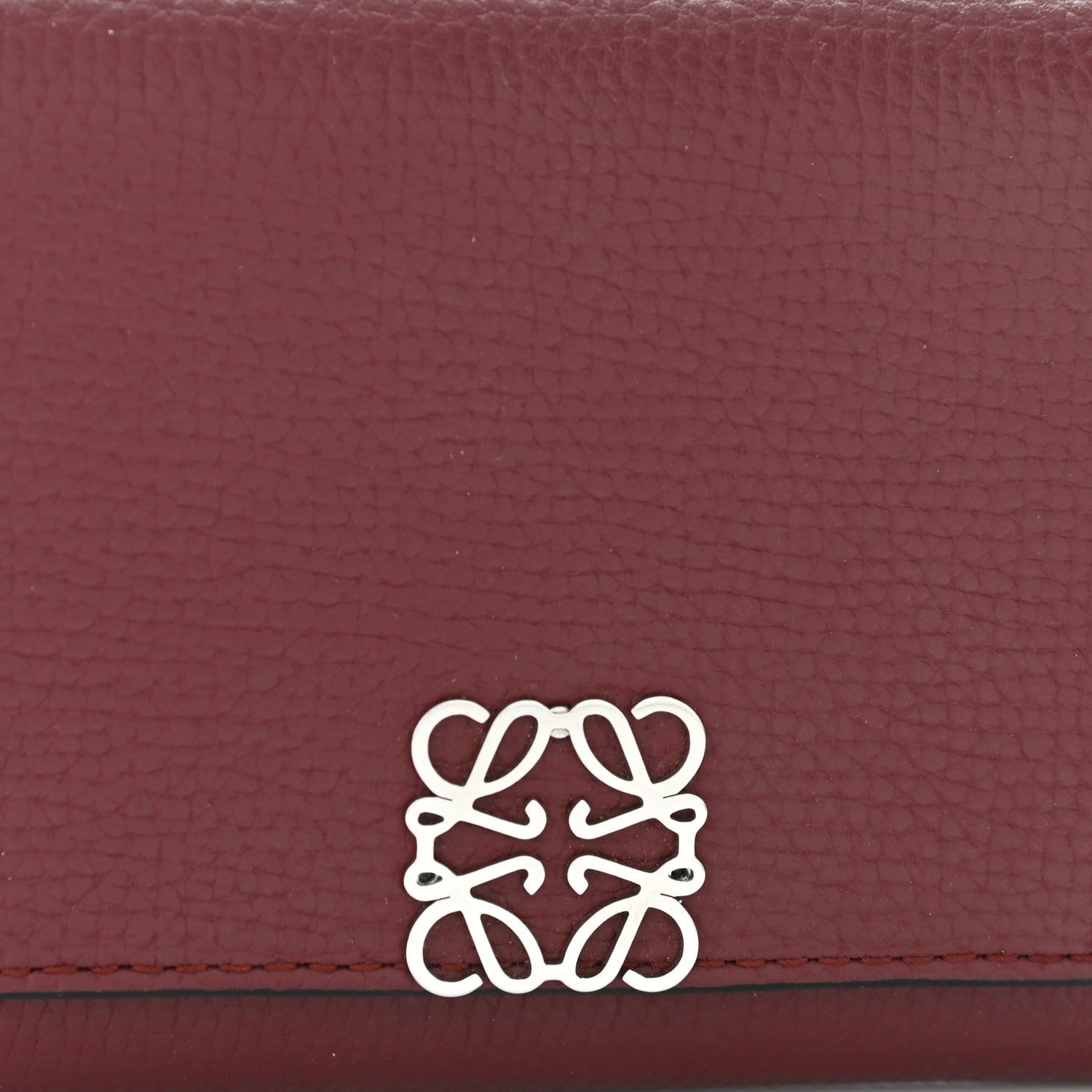 Loewe Pebble Grain Calfskin Anagram Small Vertical Wallet Berry 7 of 10