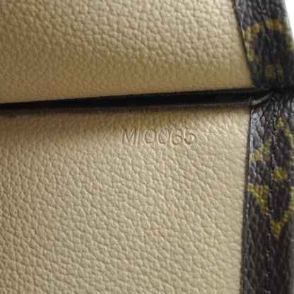 Louis Vuitton Monogram Sac Plat 8 of 8