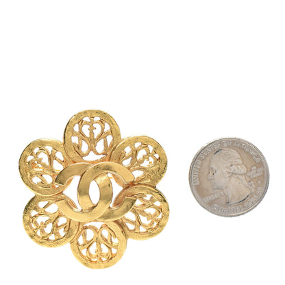 Chanel CC Flower Brooch Gold 3 of 5
