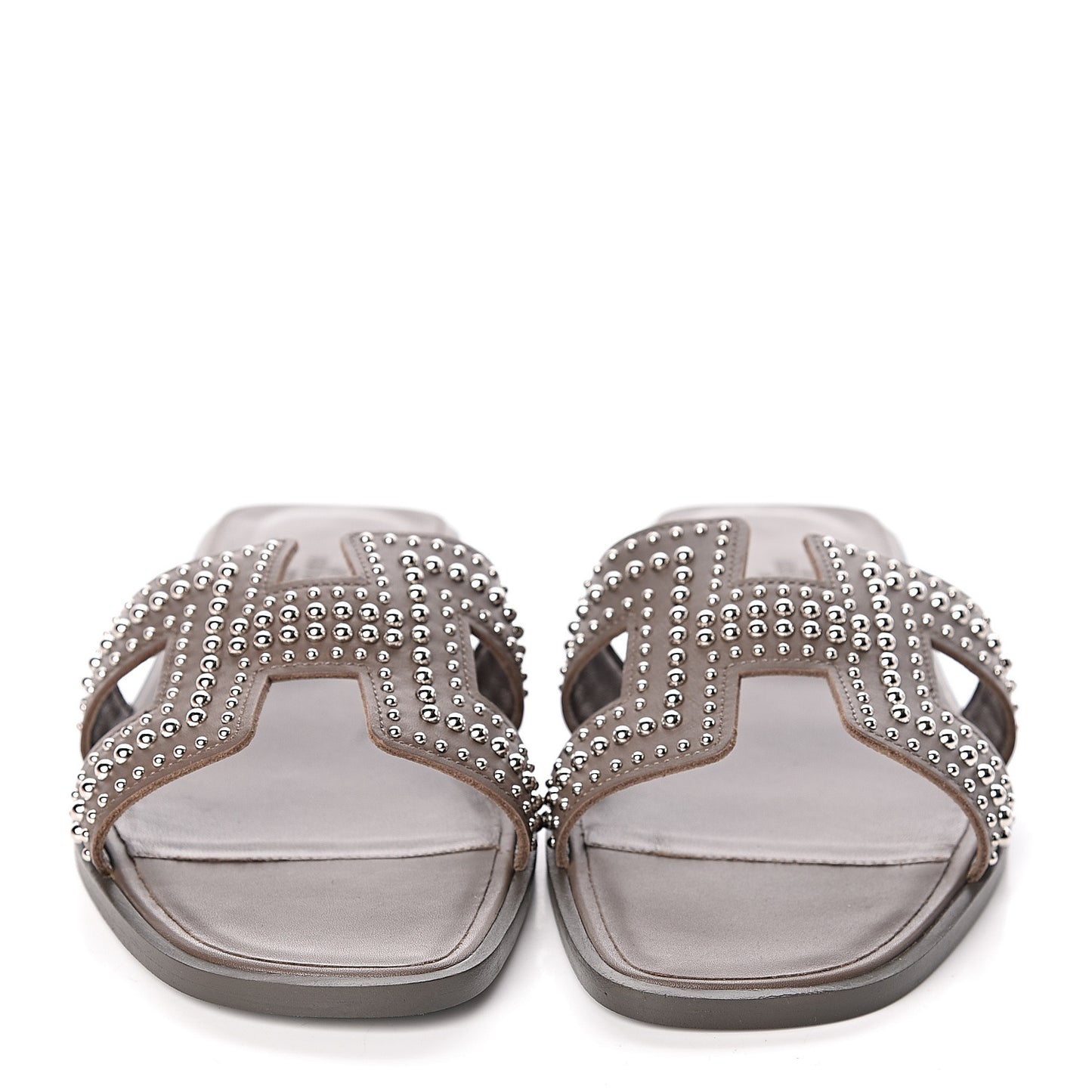 Calfskin Studded Oran Sandals 38.5 Gris Galet