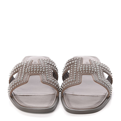 Hermes Calfskin Studded Oran Sandals 38.5 Gris Galet 2 of 9