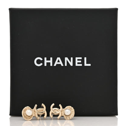 Chanel Pearl CC Shell Earrings Gold Pearly White 5 of 5