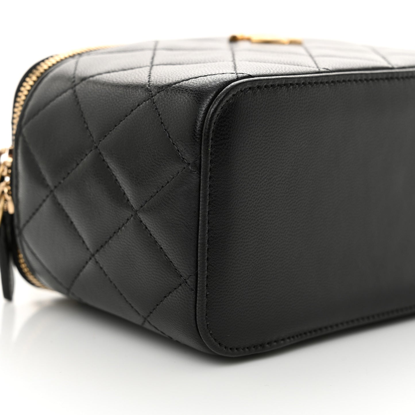 Goatskin Quilted Punk Essentials Vanity Case With Chain Black