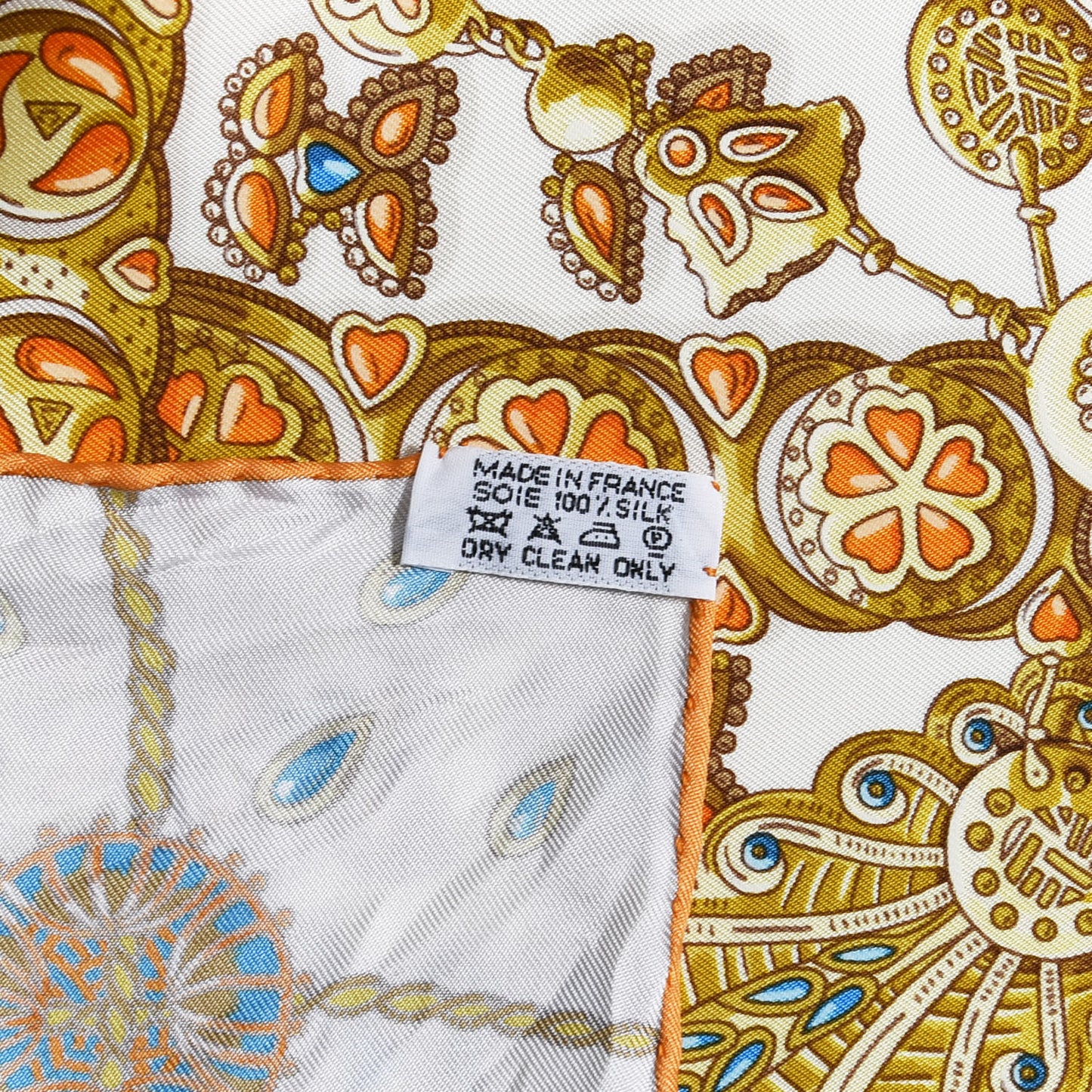 Silk Tresors Retrouves Scarf 90